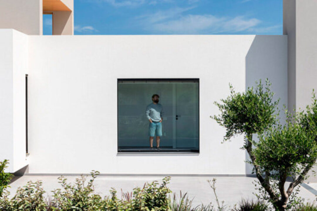 Explore the island – Stay in studios that bring you closer to the experience!